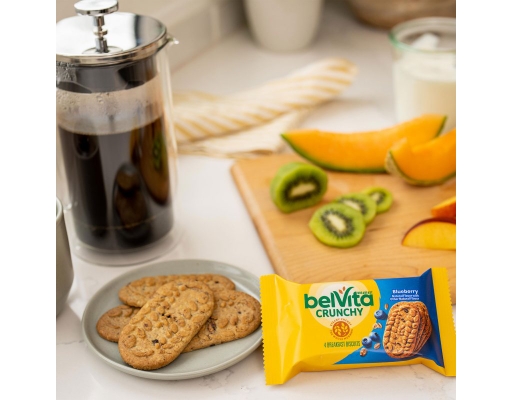 Crunchy Breakfast Biscuits, Blueberry, 1.76 oz (25-pk) belVita image 7