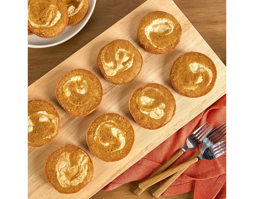 Pumpkin Cream Cheese Blondies, 9 count. Member's Mark image 3